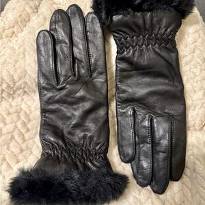 Luxurious Black Leather Gloves with Fur Trim